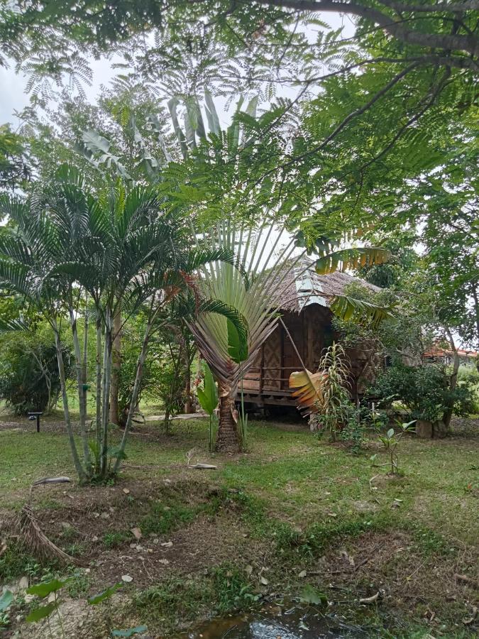 Ban Ban Bangalow Koh Jum Bagian luar foto