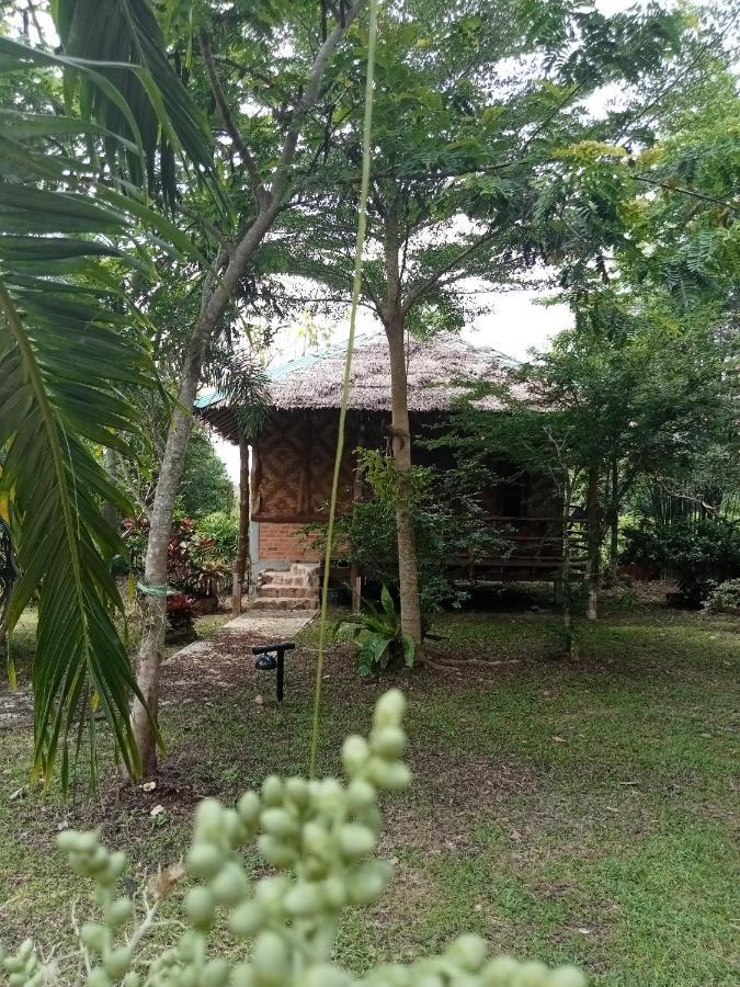 Ban Ban Bangalow Koh Jum Bagian luar foto