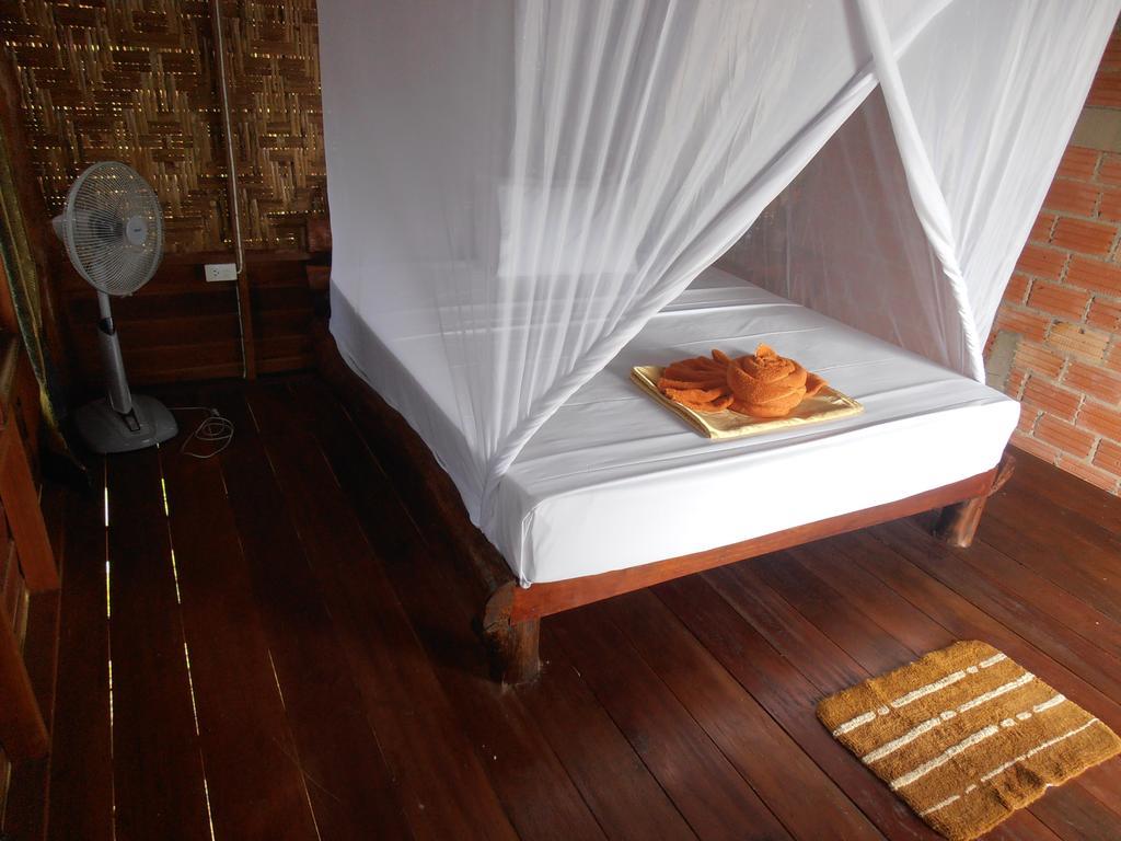 Ban Ban Bangalow Koh Jum Bagian luar foto