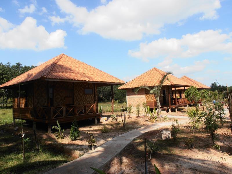 Ban Ban Bangalow Koh Jum Bagian luar foto