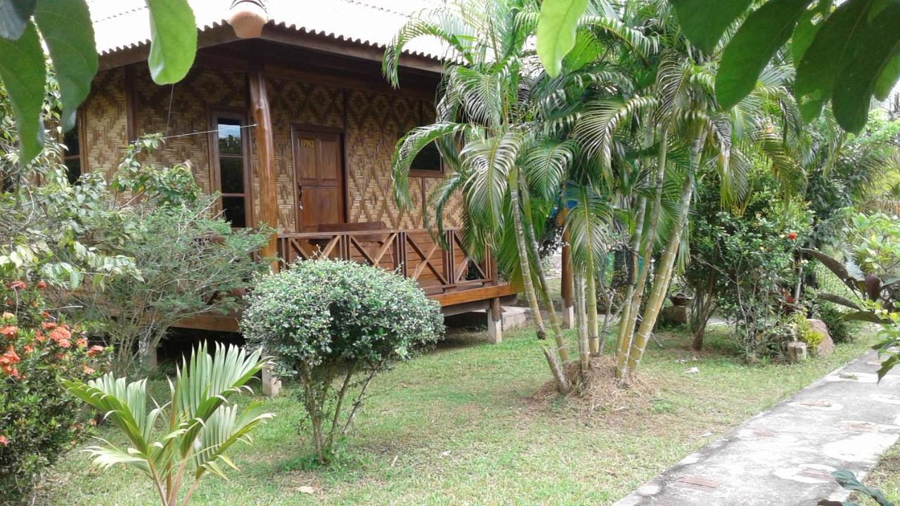 Ban Ban Bangalow Koh Jum Bagian luar foto