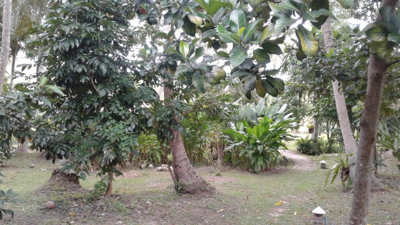 Ban Ban Bangalow Koh Jum Bagian luar foto